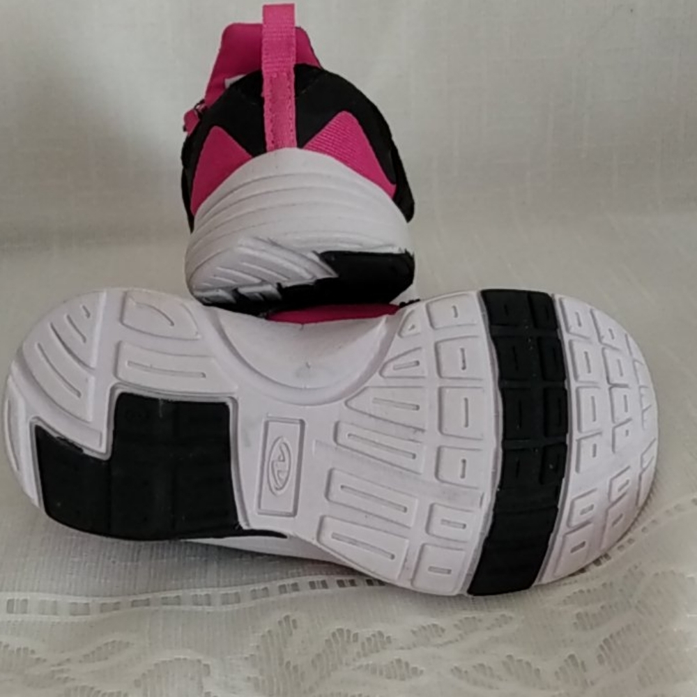 Shoes - Picture 3 of 4